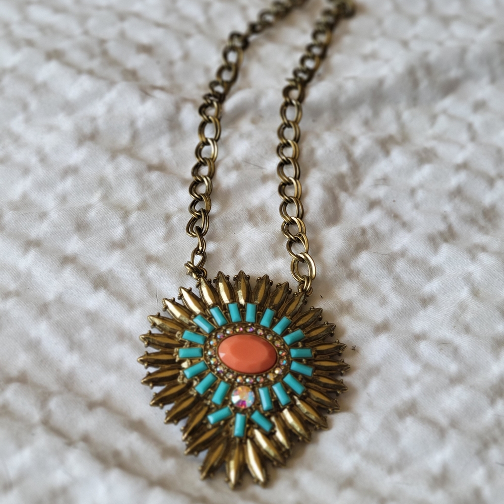 Interchangeable necklace